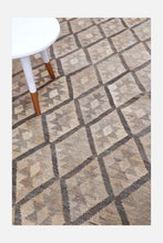 Load image into Gallery viewer, Beige Tapijt Laagpolig Handgeweven Wollen Vloerkleed - Koho Afghan Natural Kelim 298x207