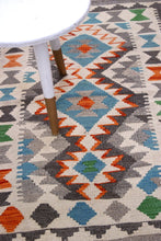 Load image into Gallery viewer, Kleurrijk Tapijt Laagpolig Handgeweven Wollen Vloerkleed - Koho Afghan Kelim 122x78