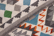 Load image into Gallery viewer, Kleurrijk Tapijt Laagpolig Handgeweven Wollen Vloerkleed - Koho Afghan Kelim 122x78