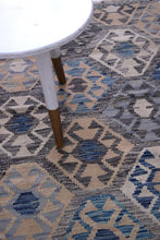 Load image into Gallery viewer, Kleurrijk Tapijt Laagpolig Handgeweven Wollen Vloerkleed - Koho Afghan Kelim 122x82