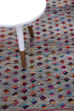 Load image into Gallery viewer, Kleurrijk Tapijt Laagpolig Handgeweven Wollen Vloerkleed - Koho Afghan Kelim 125x82