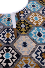 Load image into Gallery viewer, Kleurrijk Tapijt Laagpolig Handgeweven Wollen Vloerkleed - Koho Afghan Kelim 123x85