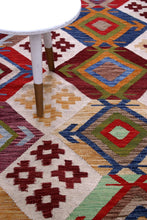Load image into Gallery viewer, Kleurrijk Tapijt Laagpolig Handgeweven Wollen Vloerkleed - Koho Afghan Kelim 188x126