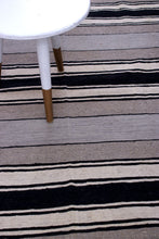 Load image into Gallery viewer, Grijs Tapijt Laagpolig Handgeweven Wollen Vloerkleed - Koho Afghan Modern Kelim 189x112