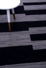 Load image into Gallery viewer, Grijs/Zwart Tapijt Laagpolig Handgeweven Wollen Vloerkleed - Koho Afghan Modern Kelim 299x201