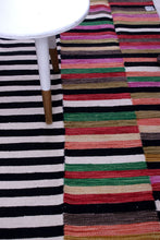Load image into Gallery viewer, Kleurrijk Tapijt Laagpolig Handgeweven Wollen Vloerkleed - Koho Afghan Modern Kelim 156x106