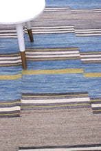 Load image into Gallery viewer, Blauw Tapijt Laagpolig Handgeweven Wollen Vloerkleed - Koho Afghan Modern Kelim 228x168