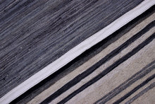 Load image into Gallery viewer, Grijs Tapijt Laagpolig Handgeweven Wollen Vloerkleed - Koho Afghan Modern Kelim 148x99