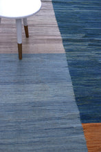 Load image into Gallery viewer, Blauw Tapijt Laagpolig Handgeweven Wollen Vloerkleed - Koho Afghan Modern Kelim 346x245