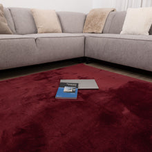 Load image into Gallery viewer, Rood Tapijt Wasbaar Laagpolig Vloerkleed met Anti Slip Koho Soft Comfort Wasbaar op 30°