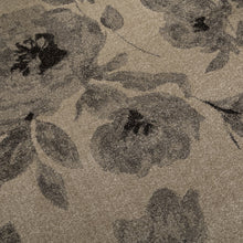 Load image into Gallery viewer, Beige met Grijs Tapijt Laagpolig Vloerkleed Koho Belgian Design Bloemenpatroon