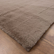 Load image into Gallery viewer, Beige Tapijt Hoogpolig Vloerkleed met Anti-Slip – Koho Soft Fluffy – Superzacht Modern Tapijt - Koho Carpets

