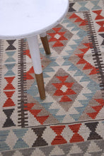 Load image into Gallery viewer, Kleurrijk Tapijt Laagpolig Handgeweven Wollen Vloerkleed - Koho Afghan Kelim 124x82
