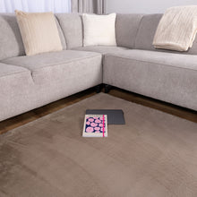 Load image into Gallery viewer, Beige Tapijt Hoogpolig Vloerkleed met Anti-Slip – Koho Soft Fluffy – Superzacht Modern Tapijt - Koho Carpets
