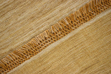 Load image into Gallery viewer, Geel Tapijt Laagpolig Handgeweven Wollen Vloerkleed - Koho Afghan Modern Kelim 173x124
