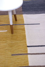 Load image into Gallery viewer, Oker Geel Tapijt Laagpolig Handgeweven Wollen Vloerkleed - Koho Afghan Modern Kelim 202x148
