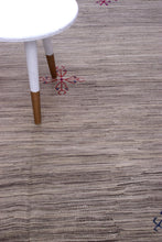 Load image into Gallery viewer, Grijs Tapijt Laagpolig Handgeweven Wollen Vloerkleed - Koho Afghan Modern Kelim 240x157
