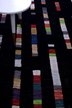 Load image into Gallery viewer, Zwart Tapijt Laagpolig Handgeweven Wollen Vloerkleed - Koho Afghan Modern Kelim 197x150
