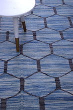 Load image into Gallery viewer, Blauw Tapijt Laagpolig Handgeweven Wollen Vloerkleed - Koho Afghan Modern Kelim 199x151
