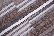 Load image into Gallery viewer, Bruin Tapijt Laagpolig Handgeweven Wollen Vloerkleed - Koho Afghan Modern Kelim 201x146

