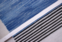 Load image into Gallery viewer, Blauw Tapijt Laagpolig Handgeweven Wollen Vloerkleed - Koho Afghan Modern Kelim 230x156

