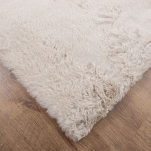 Load image into Gallery viewer, Crème Tapijt Zacht Hoogpolig Vloerkleed Koho Extra Fluffy
