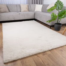 Load image into Gallery viewer, Crème Tapijt Zacht Hoogpolig Vloerkleed Koho Extra Fluffy
