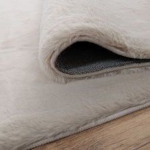 Load image into Gallery viewer, Beige Tapijt Zacht Hoogpolig Vloerkleed Koho Extra Fluffy
