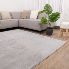 Load image into Gallery viewer, Lichtgrijs Tapijt Wasbaar Laagpolig Vloerkleed met Anti Slip Koho Soft Comfort Wasbaar op 30°
